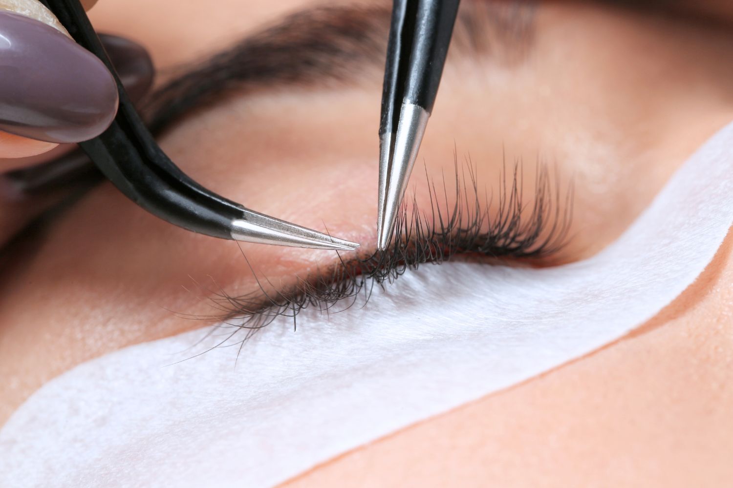 A First-Timer's Care Guide: How Long Do Lash Extensions Really Last?